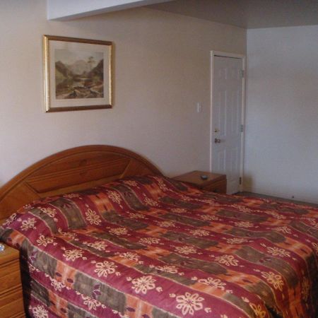 Welcome Traveller Motel Кингстон Экстерьер фото