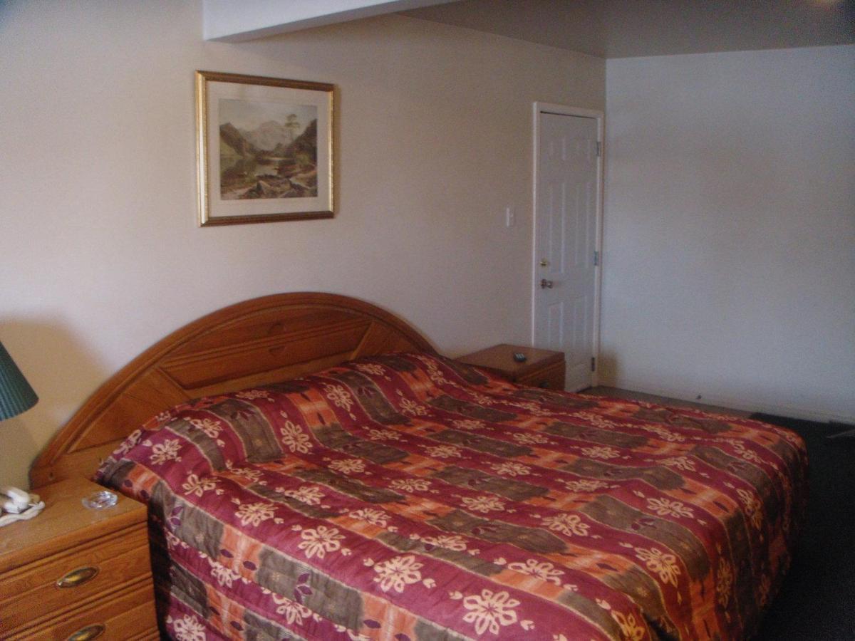 Welcome Traveller Motel Кингстон Экстерьер фото