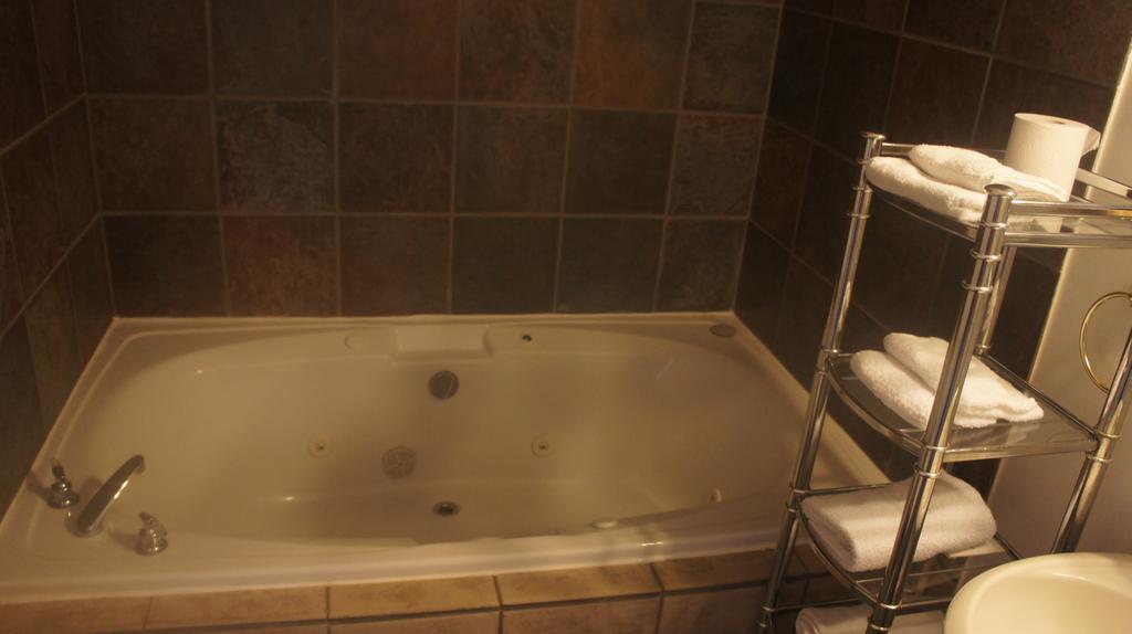 Welcome Traveller Motel Кингстон Номер фото